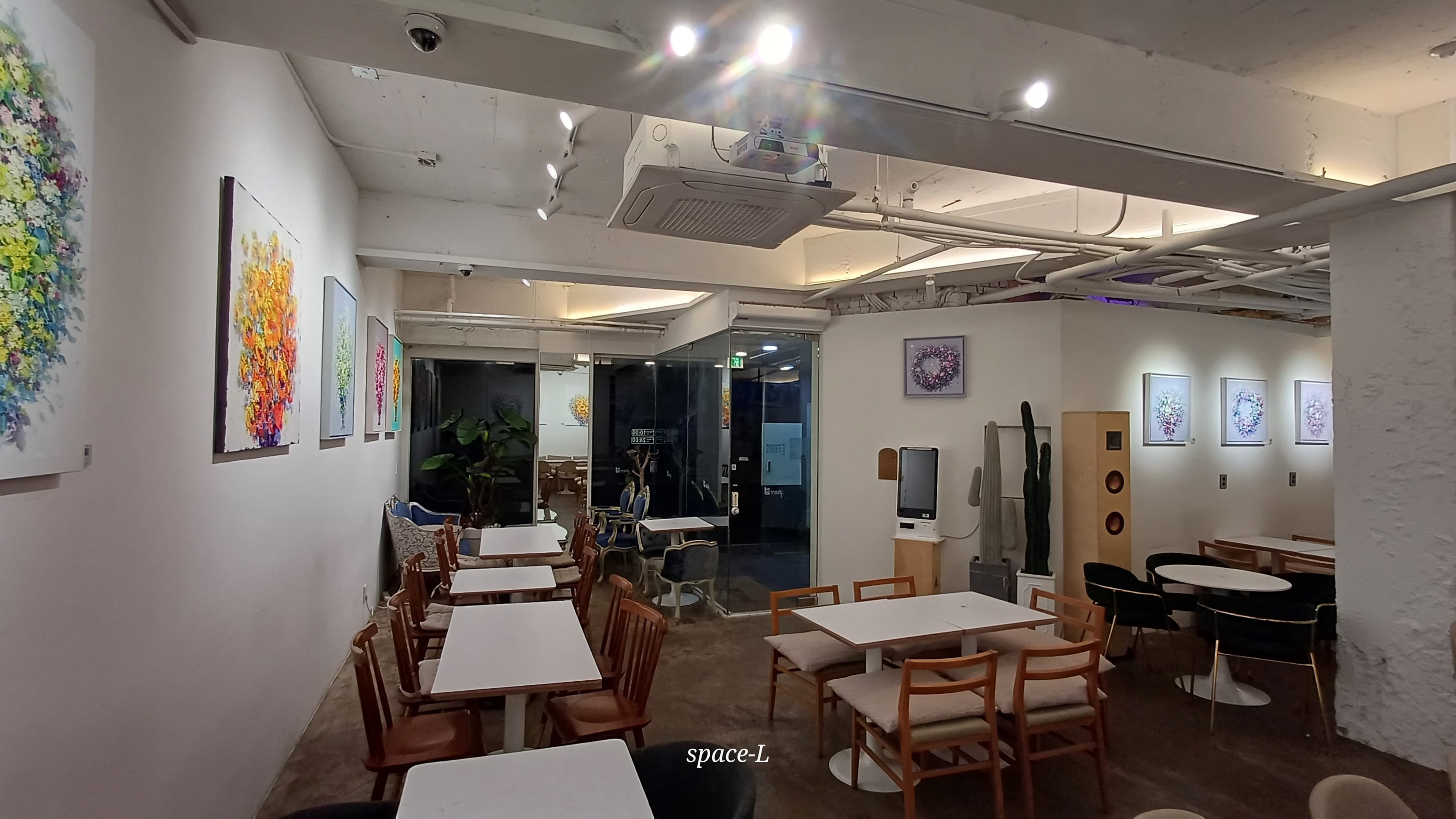 Caffe Space-L 7